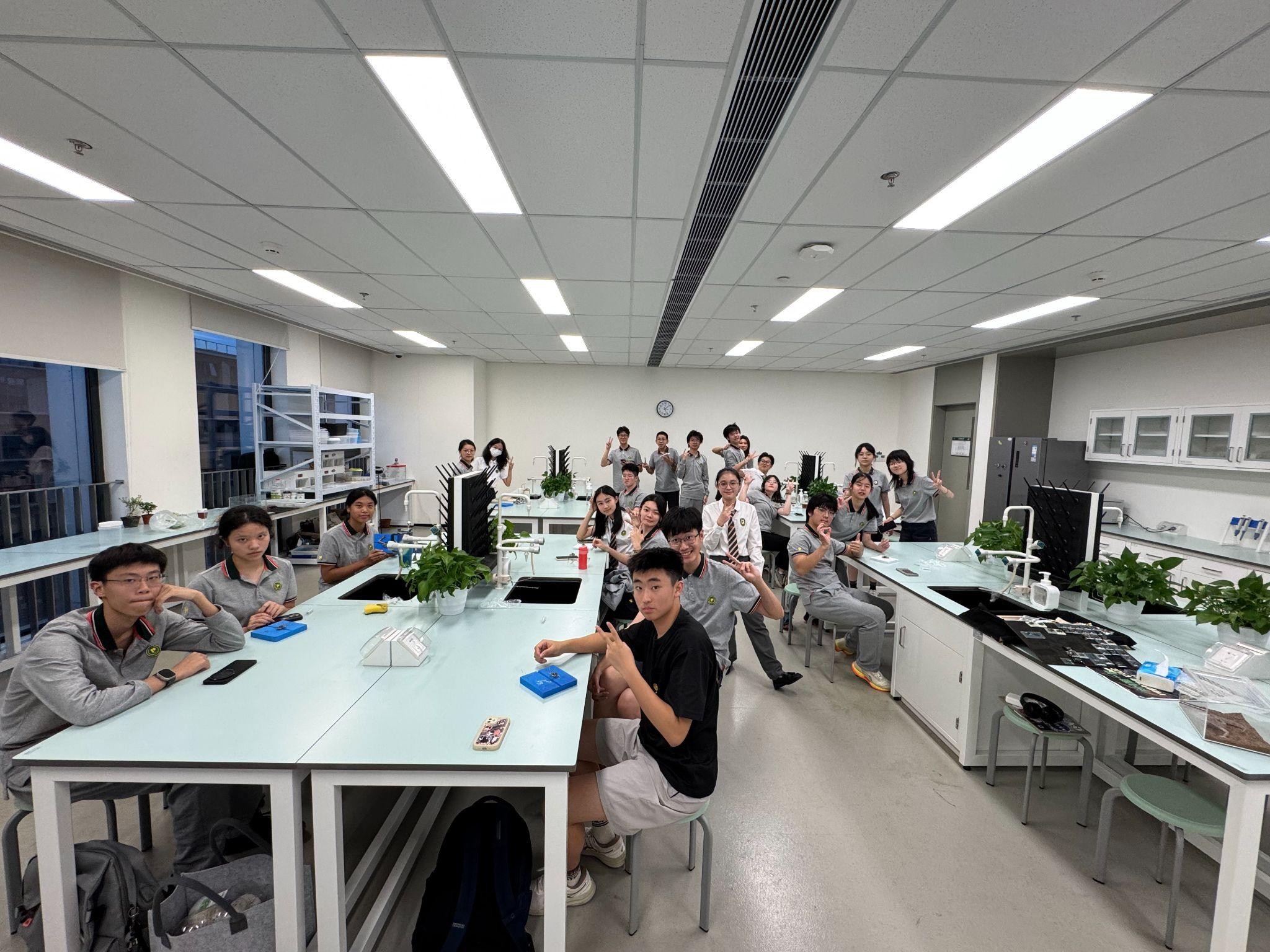 A reptile club group session